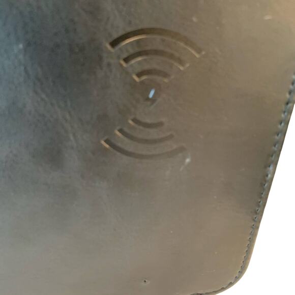 Hypergear Wireless Charging Mouse Pad 14594 - Picture 6 of 9